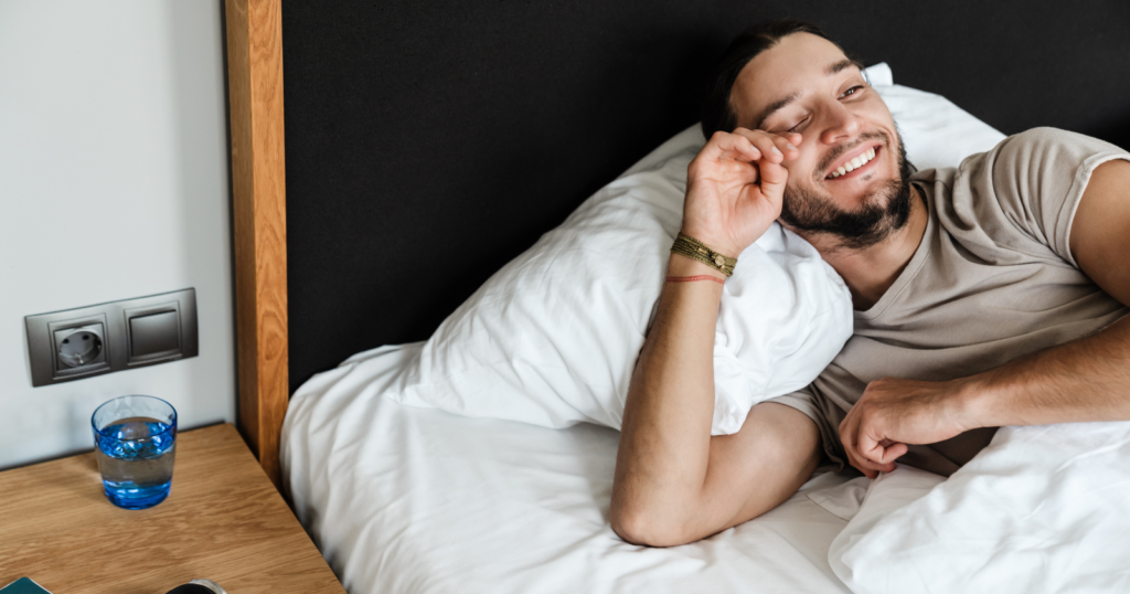 If you really want to start waking up in an upbeat mood, say hello to these 7 evening habits