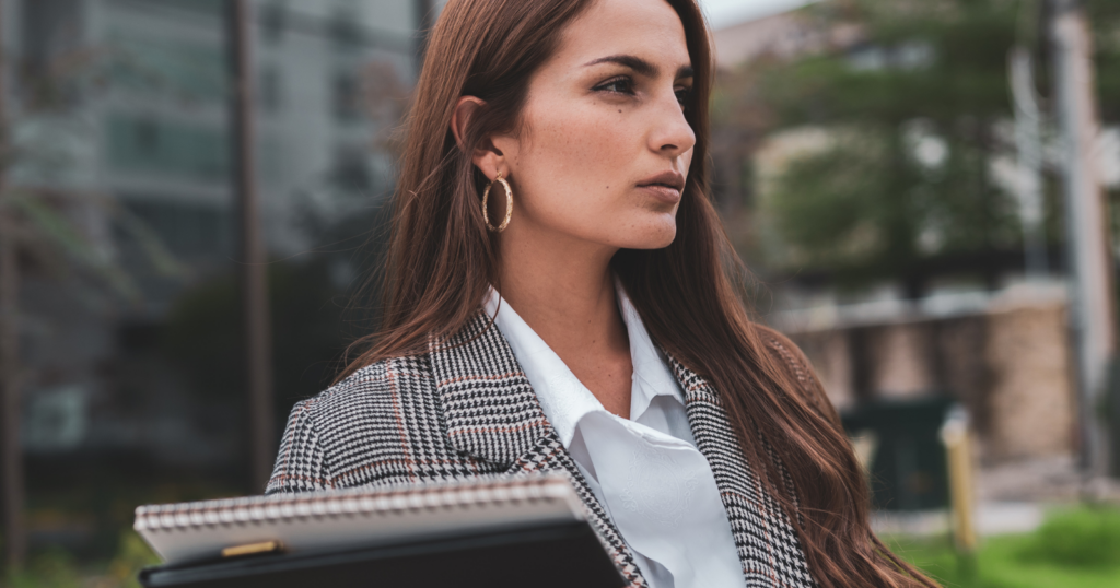 If you can handle these 7 situations without breaking a sweat, you’re more self-assured than 90% of people