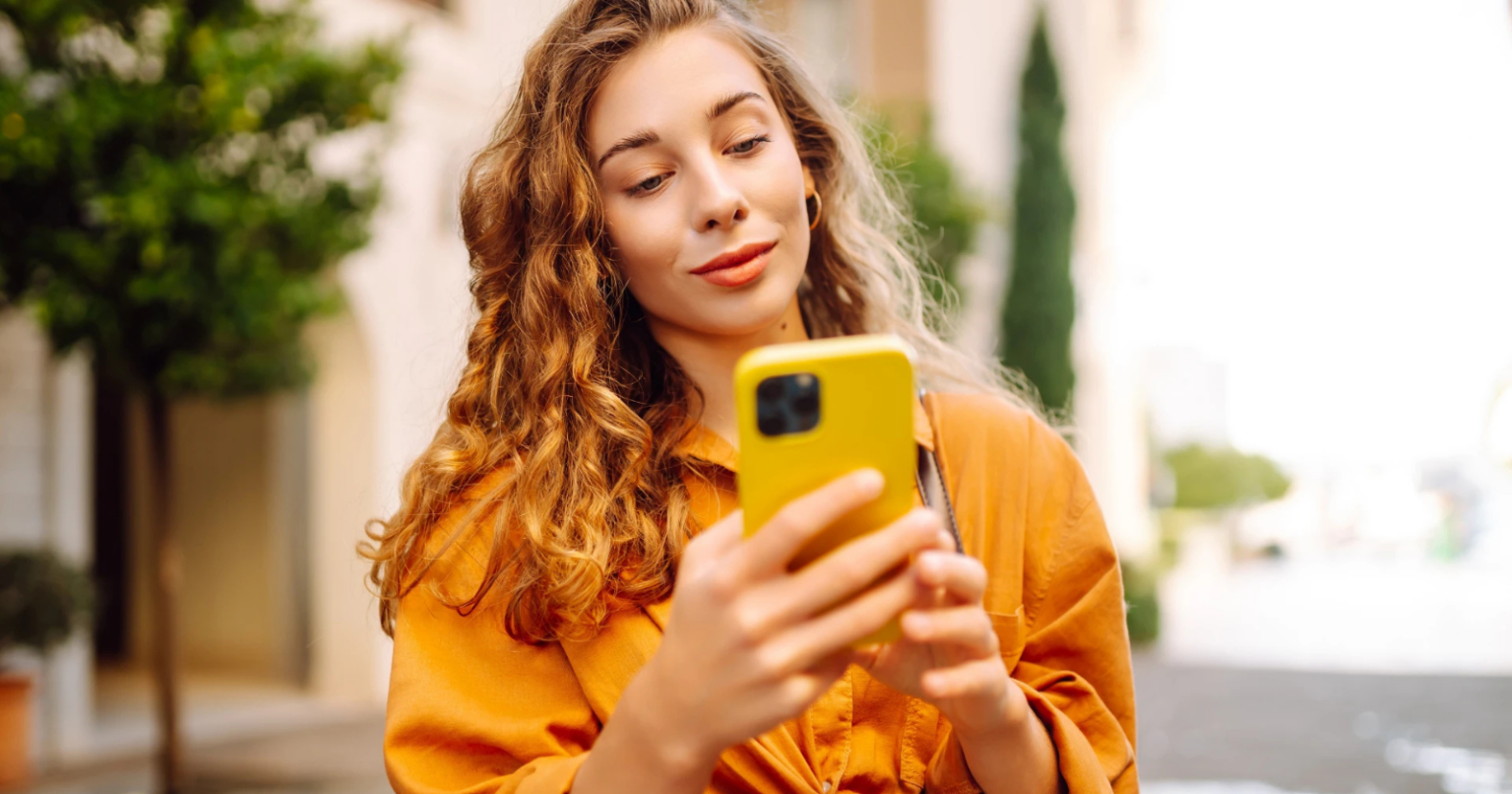 Curated visual reference: Fresh Look at People Who Sometimes Scroll And Check Their Phone While You
