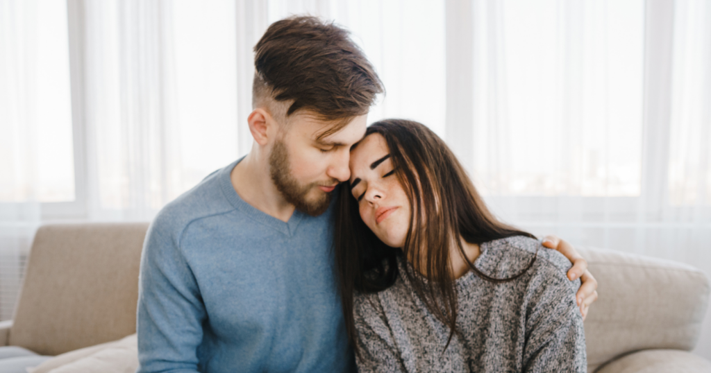 Psychology says a soulmate isn’t the person who completes you, fixes you, or arrives in a moment of cinematic recognition, it’s the one who sits across from you on an ordinary Tuesday evening when you’re tired and unimpressive and quietly difficult, and somehow makes the room feel less heavy without trying