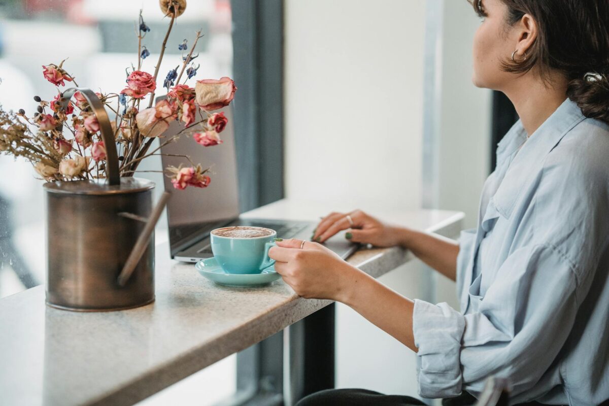 woman alone coffee shop