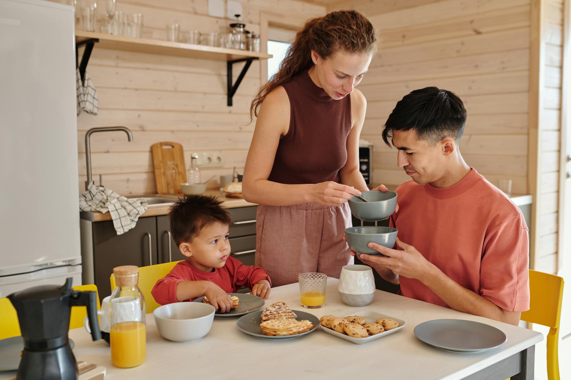 parent child kitchen morning